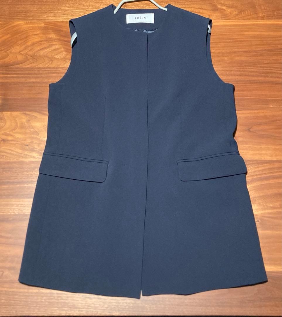 SOEJU クルーネックジレ　ネイビー