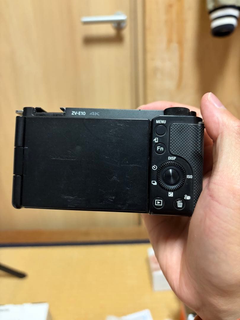 SONY Vlog Cam ZV-E10 ボディ　追加バッテリー　おまけ付き