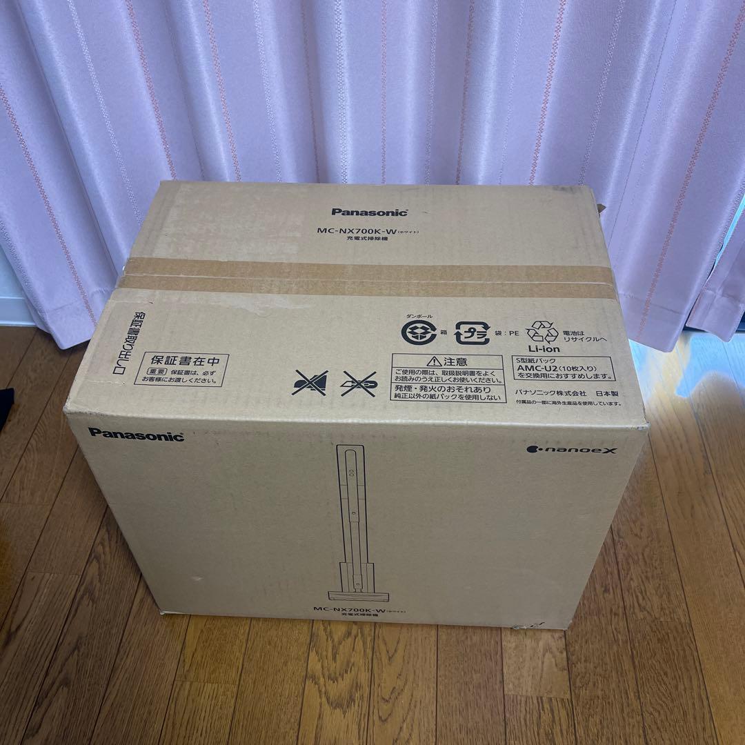 【早い者勝ち】Panasonic スティッククリーナー MC-NX700K-W