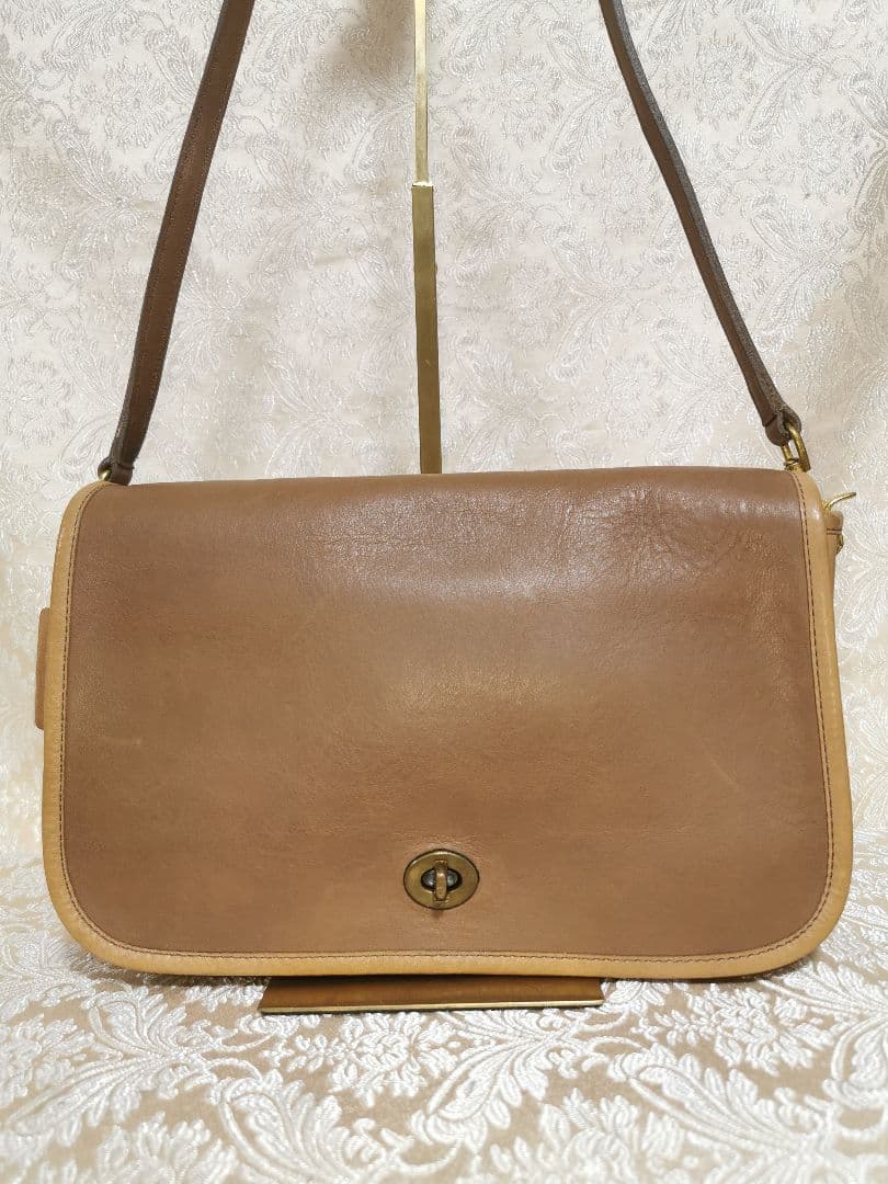 希少　オールド　コーチ　ショルダーバッグ　9326　USA製　牛革 B5 サイズ