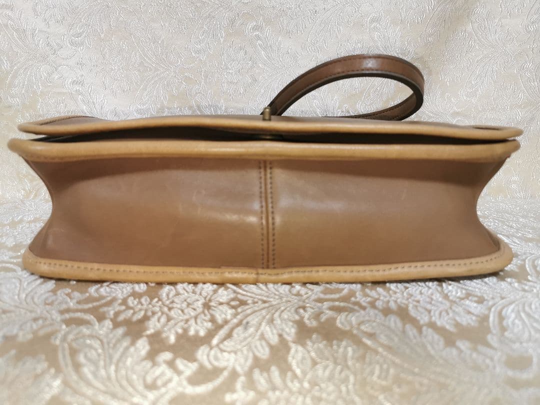 希少　オールド　コーチ　ショルダーバッグ　9326　USA製　牛革 B5 サイズ