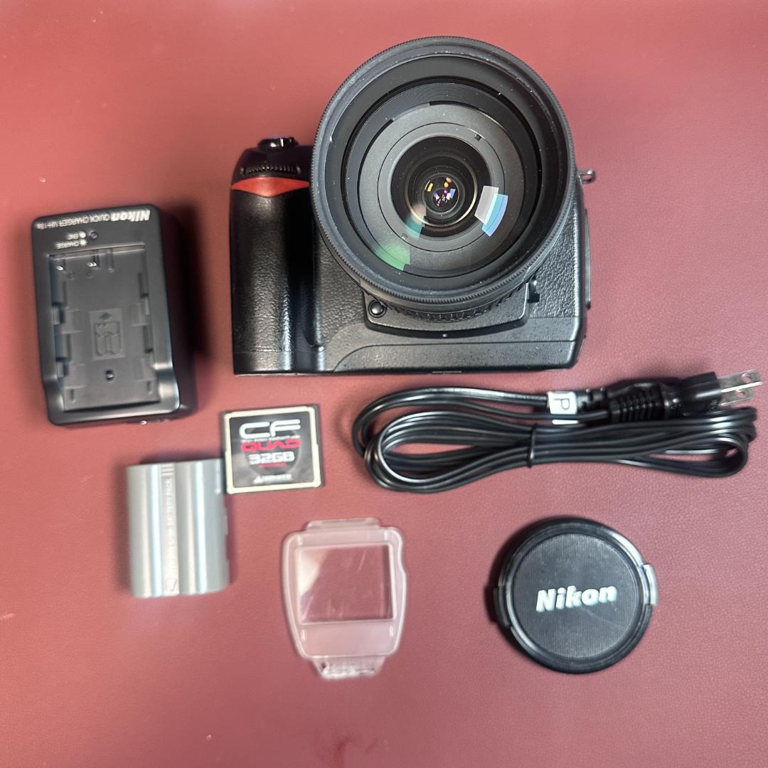 ニコン D70 デジタル一眼レフカメラ 18-70mmレンズ、CF32GB付き