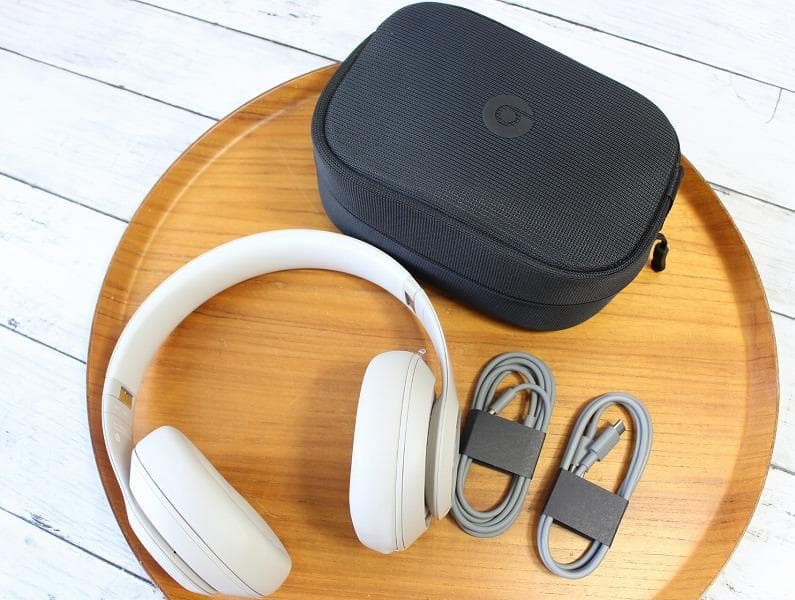 Beat Studio Pro ワイヤレスヘッドホン