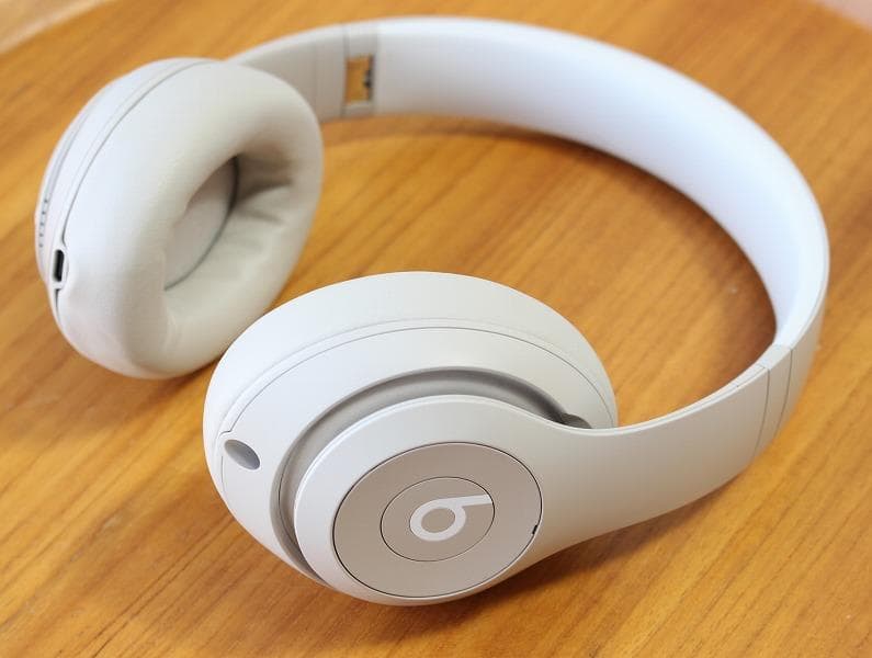 Beat Studio Pro ワイヤレスヘッドホン