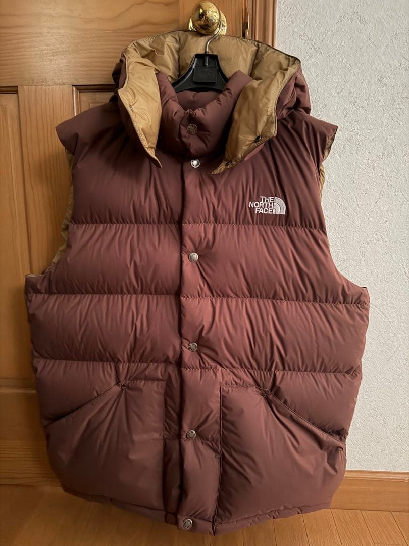 ノースフェイス　ダウン　ヌプシ　キャンプシエラベスト