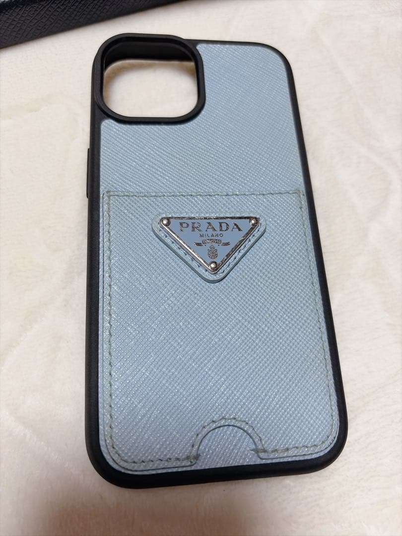 PRADA iPhone15 サフィアーノレザー ブルー