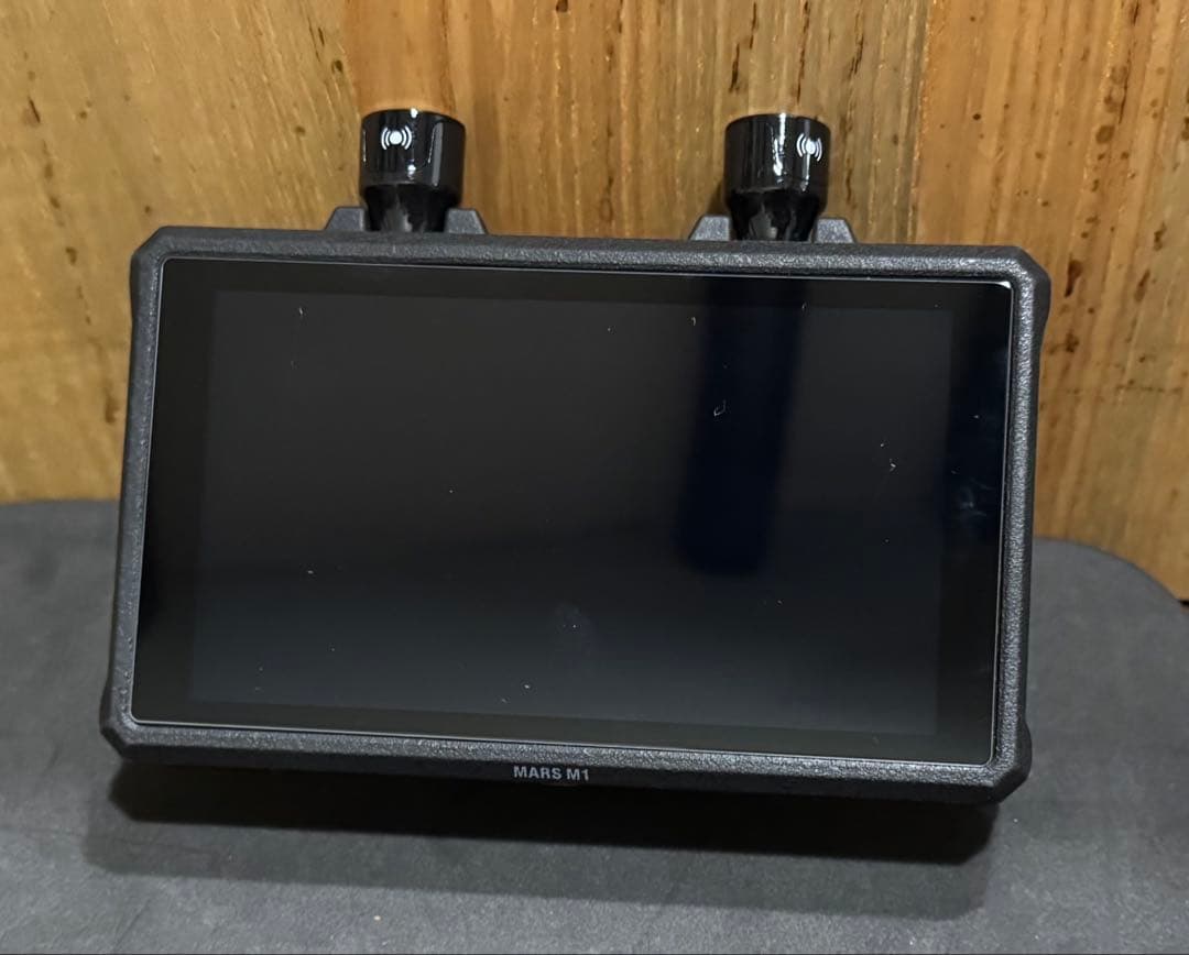 HOLLYLAND MARS M1 ワイヤレス映像伝送モニター①
