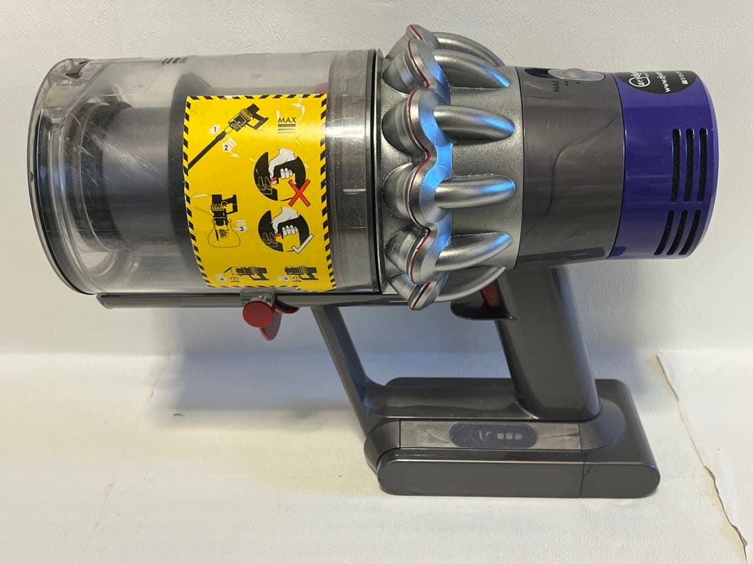 動作品ダイソンコードレス掃除機 dyson sv12 V10 fe