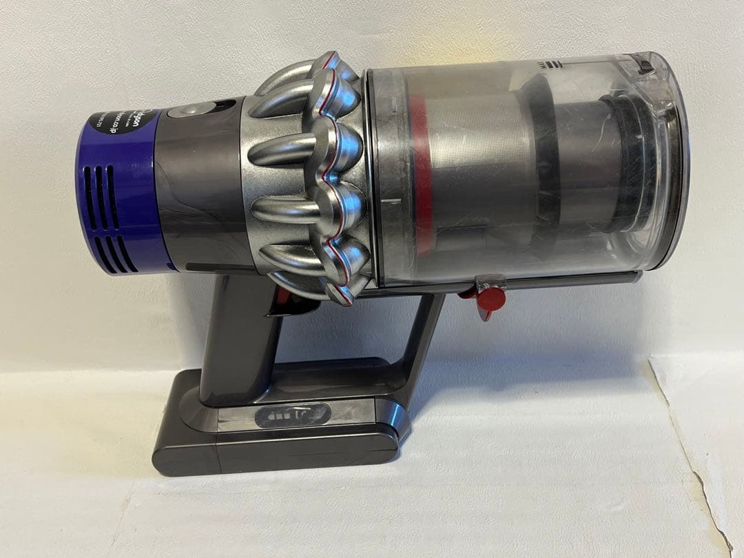 動作品ダイソンコードレス掃除機 dyson sv12 V10 fe