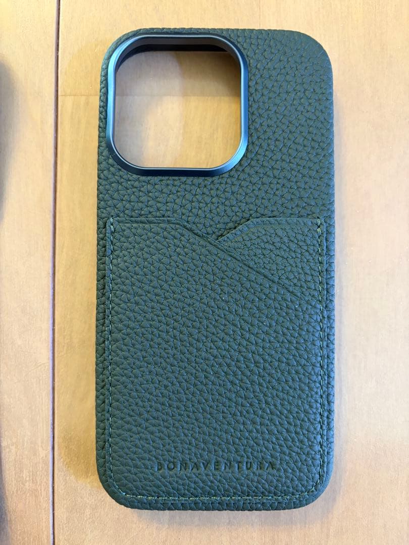 未使用　ボナベンチュラ　iPhone16pro ケース　オリーブ