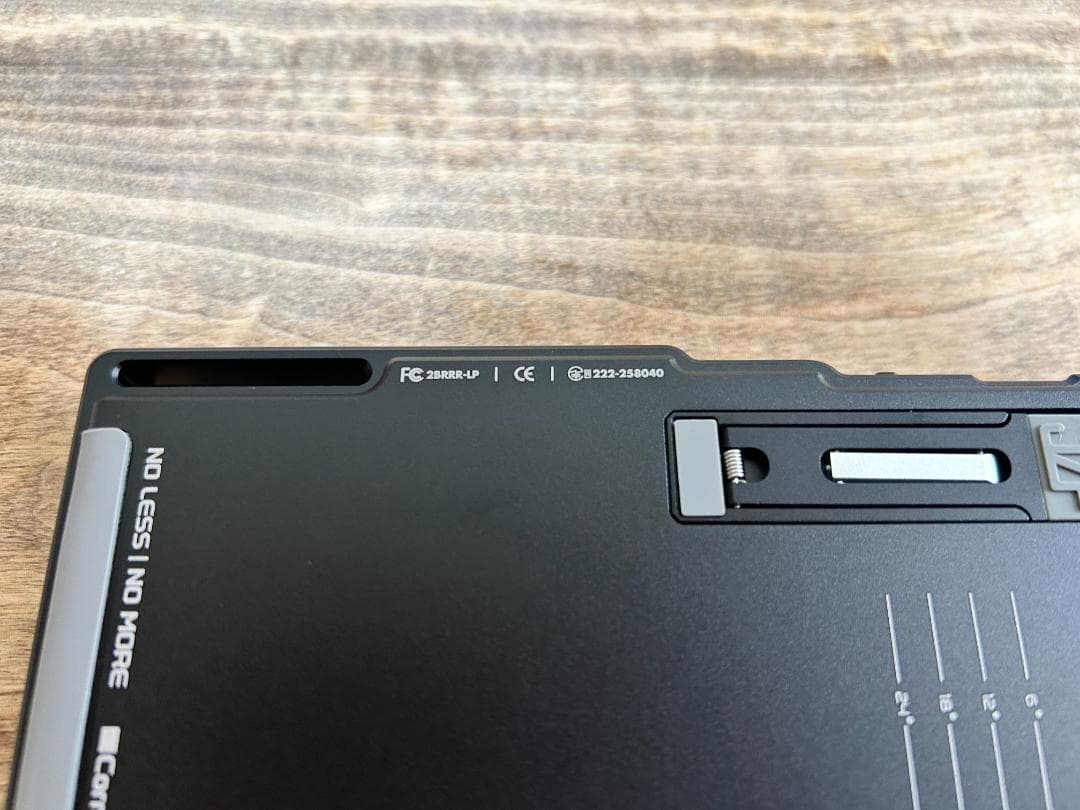 【即日発送】Cornix LP 無線分割キーボード(New Black)