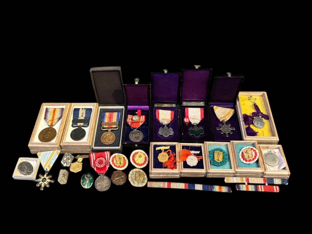 衛*門様 勲章 まとめ 大量 支那事変従軍記 日本軍 大日本帝国 バッジ