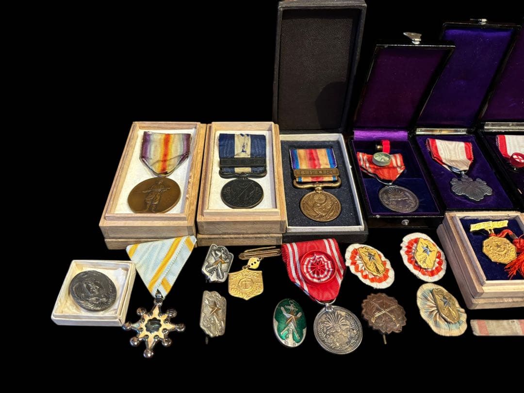 衛*門様 勲章 まとめ 大量 支那事変従軍記 日本軍 大日本帝国 バッジ