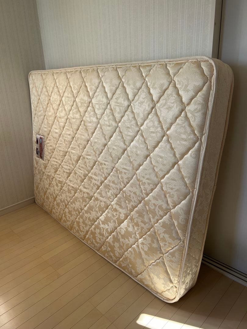 コイルマットレス ダブル クリーム色