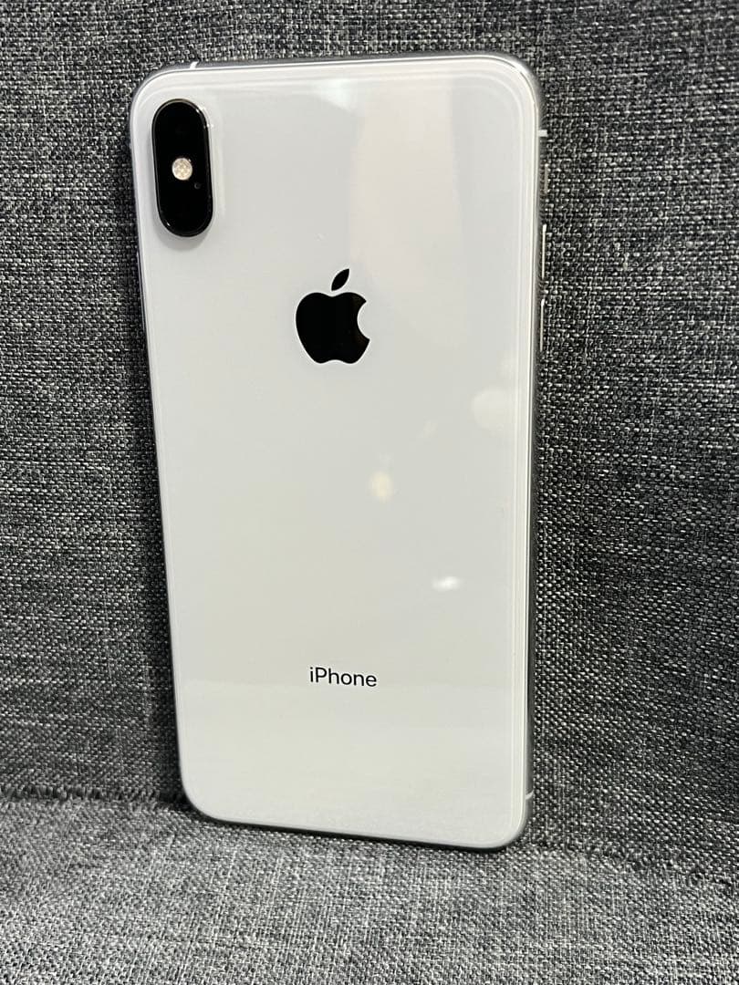 希少　iPhone XS MAX 256GB シルバー　SIMフリー