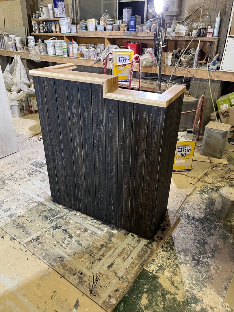 現品処分品　木製ダークブラウンカウンターテーブル