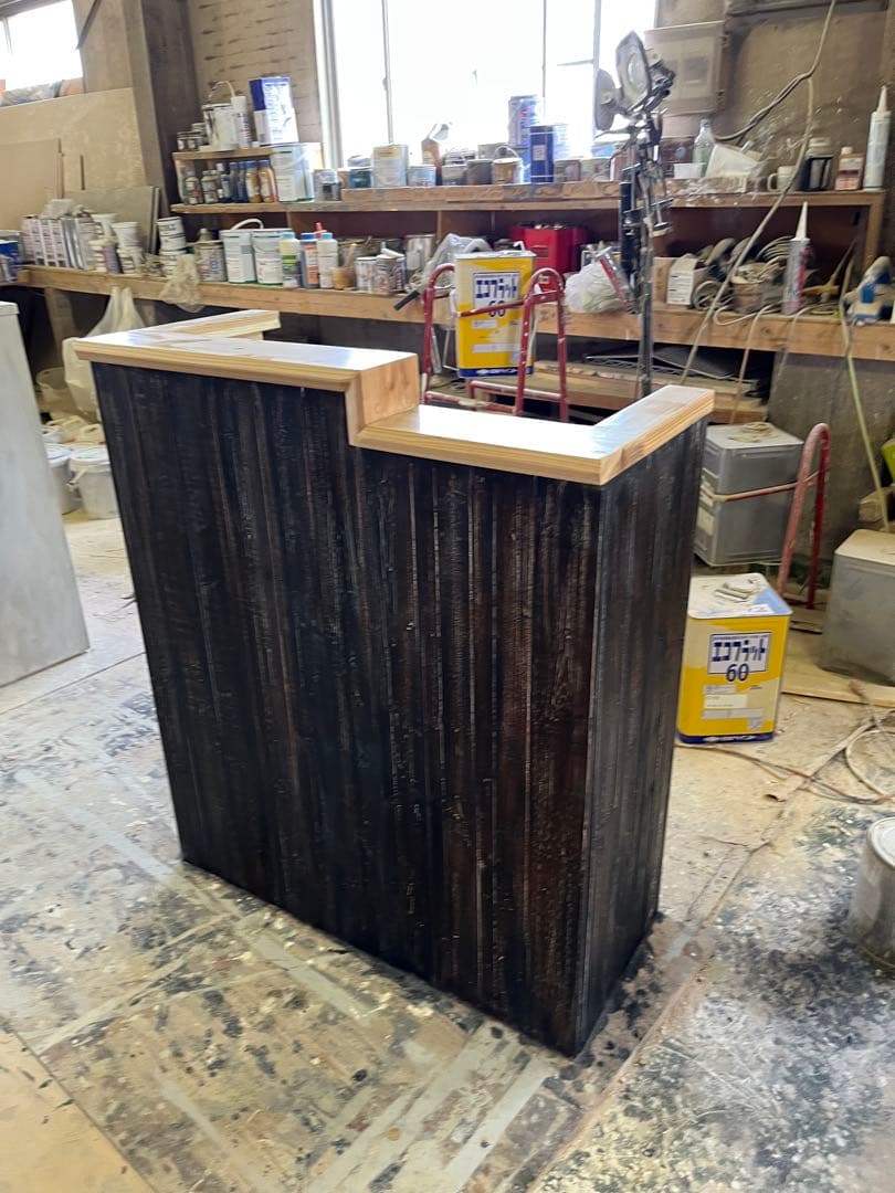 現品処分品　木製ダークブラウンカウンターテーブル