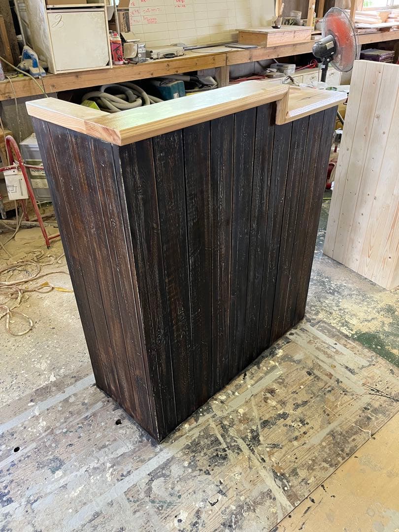 現品処分品　木製ダークブラウンカウンターテーブル