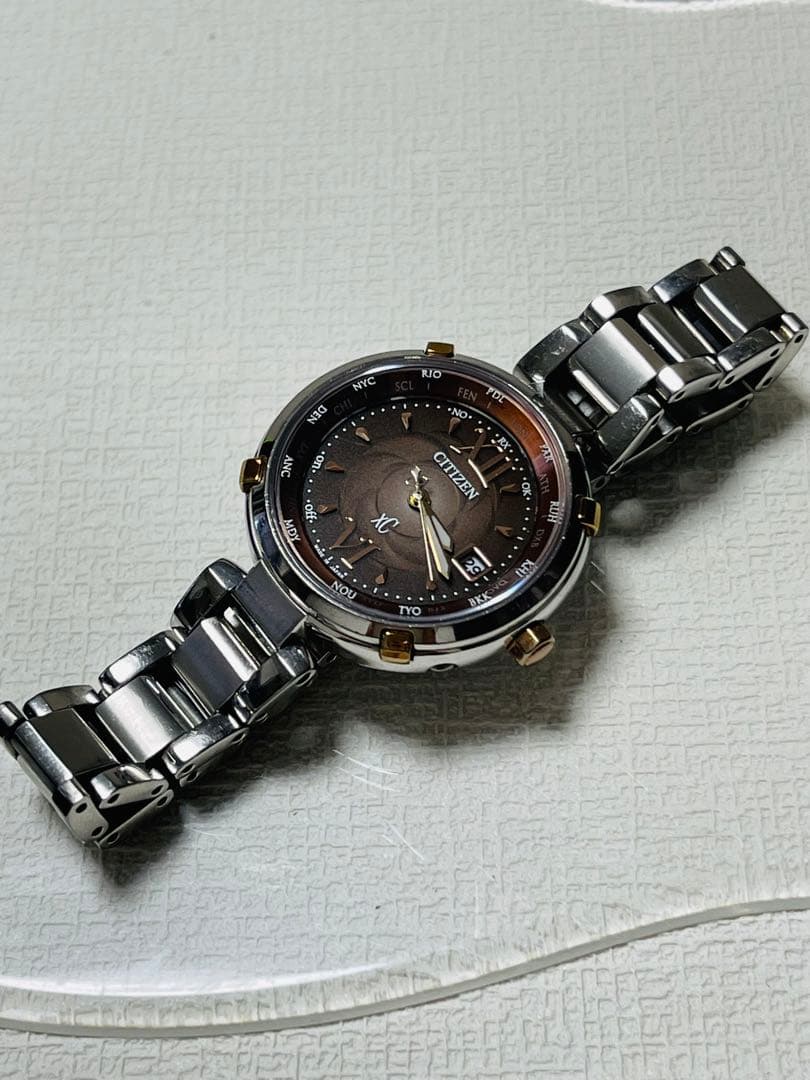 クロッシー xC　ティタニアライン　ブラウン電波ソーラー　H240　稼働品