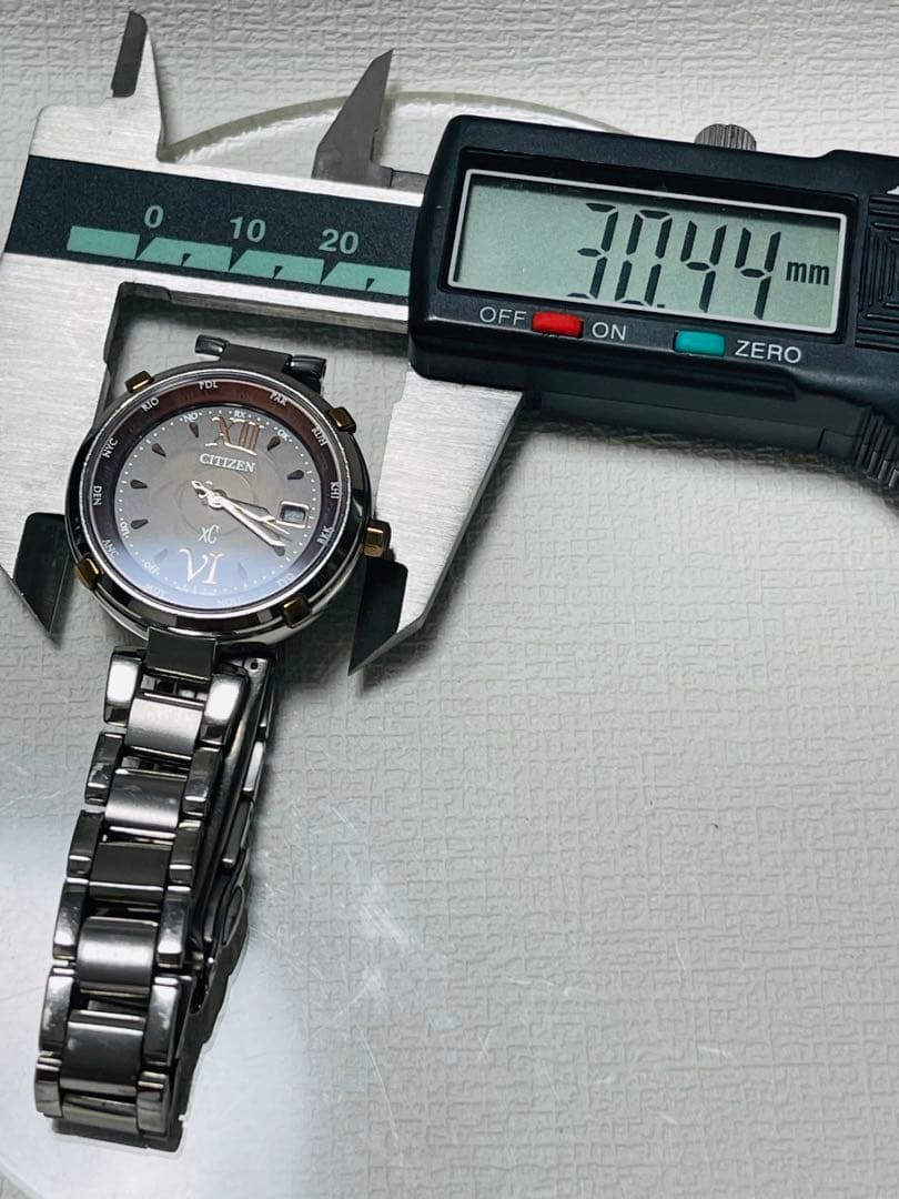 クロッシー xC　ティタニアライン　ブラウン電波ソーラー　H240　稼働品