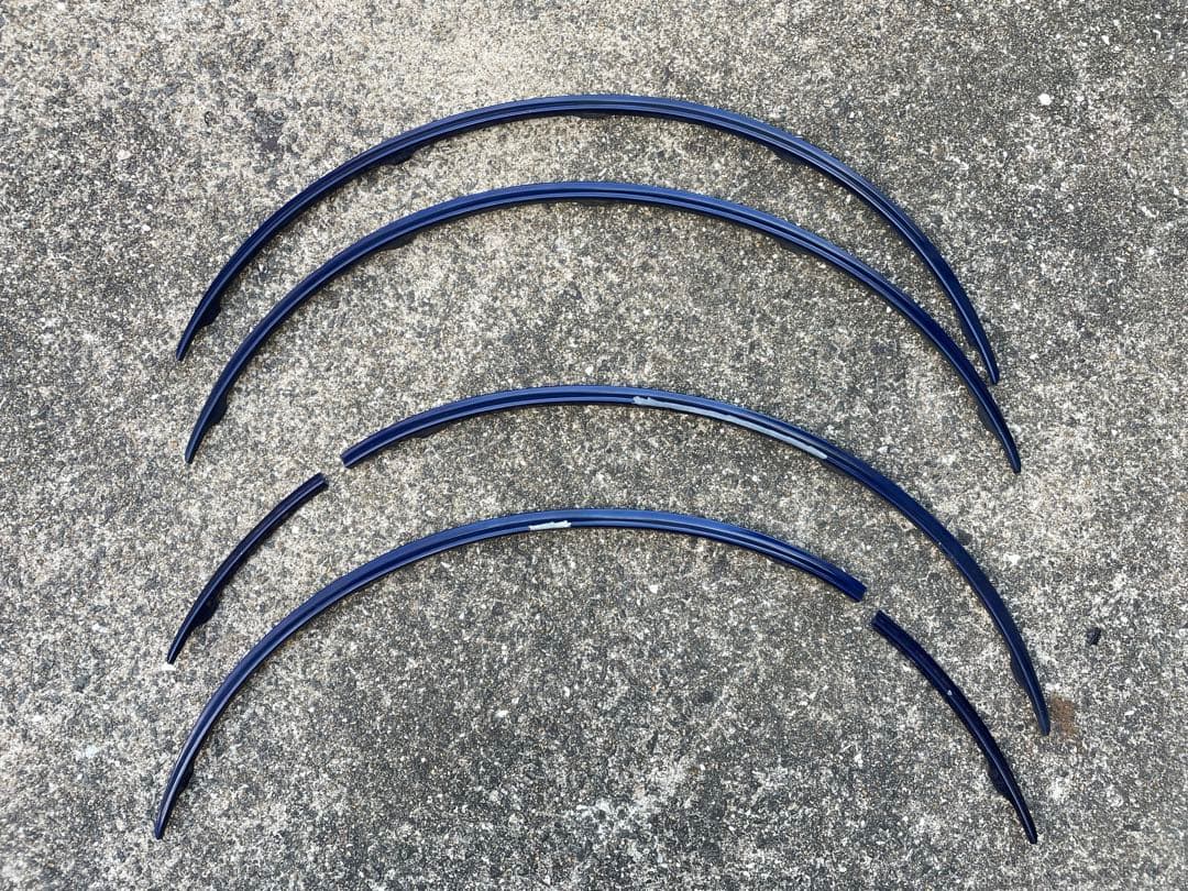 【送料無料】フェンダーモール 汎用タイプ 　スーパーポリウレタン製　４本