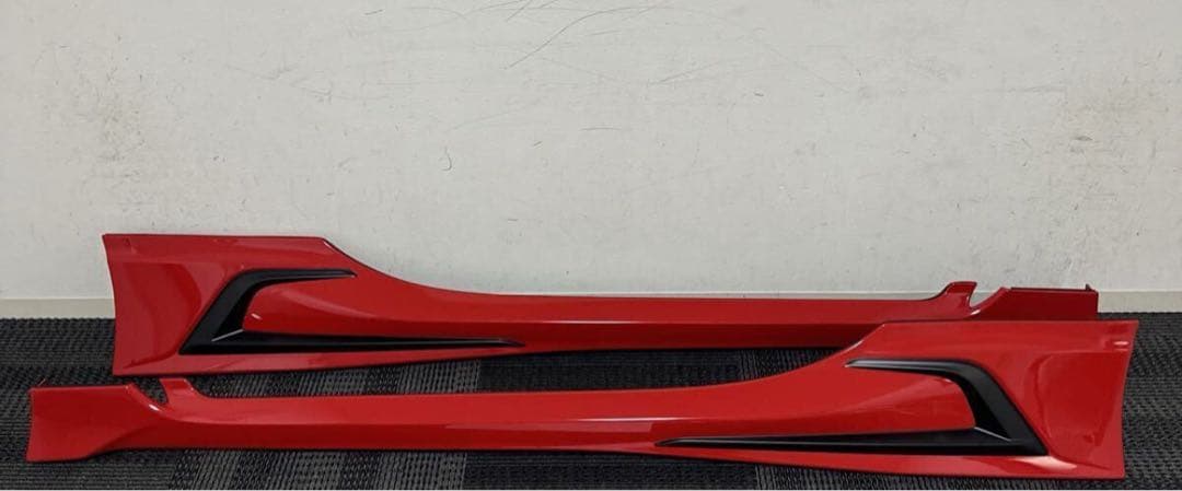 GR86 BRZ スパークレッドTRDサイドスポイラー未使用