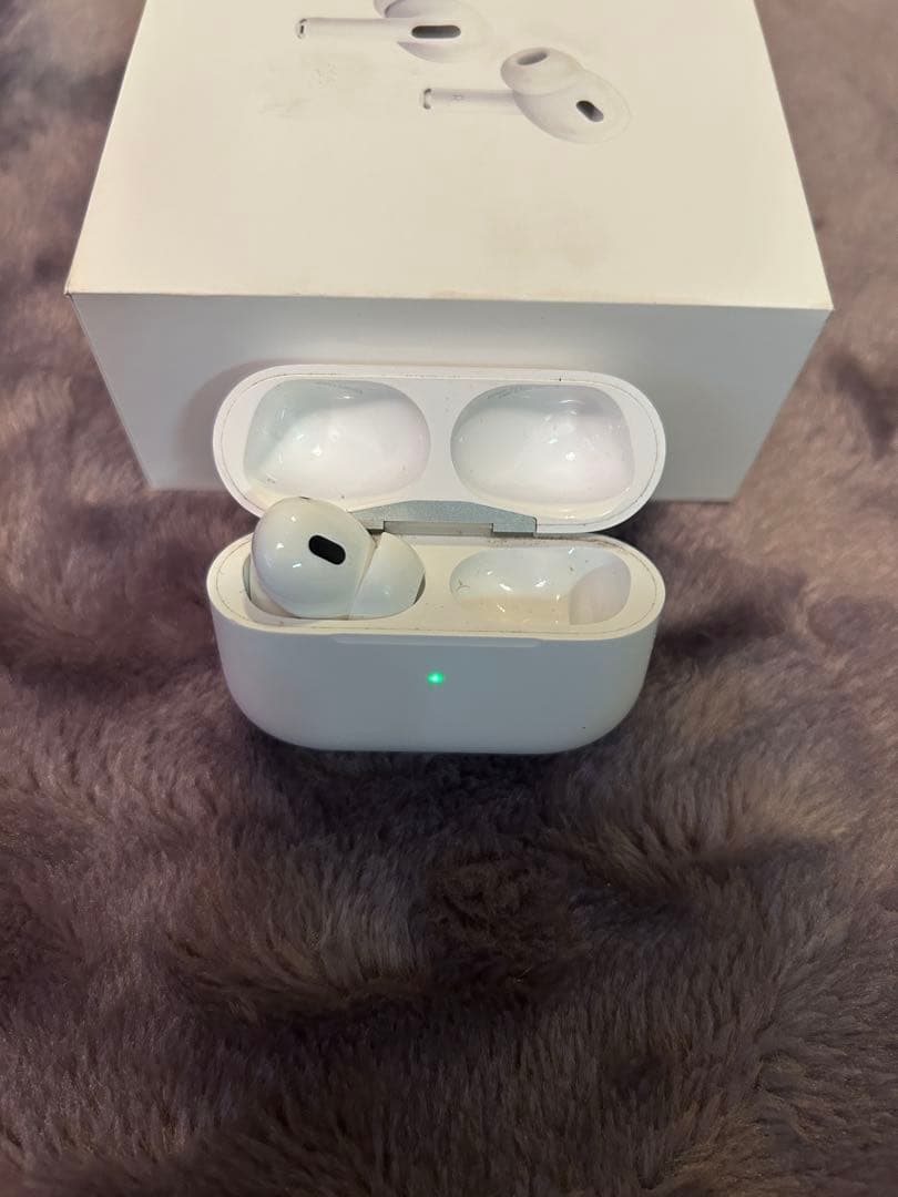 AirPods 本体 ホワイト 充電ケース付き 左耳のみ