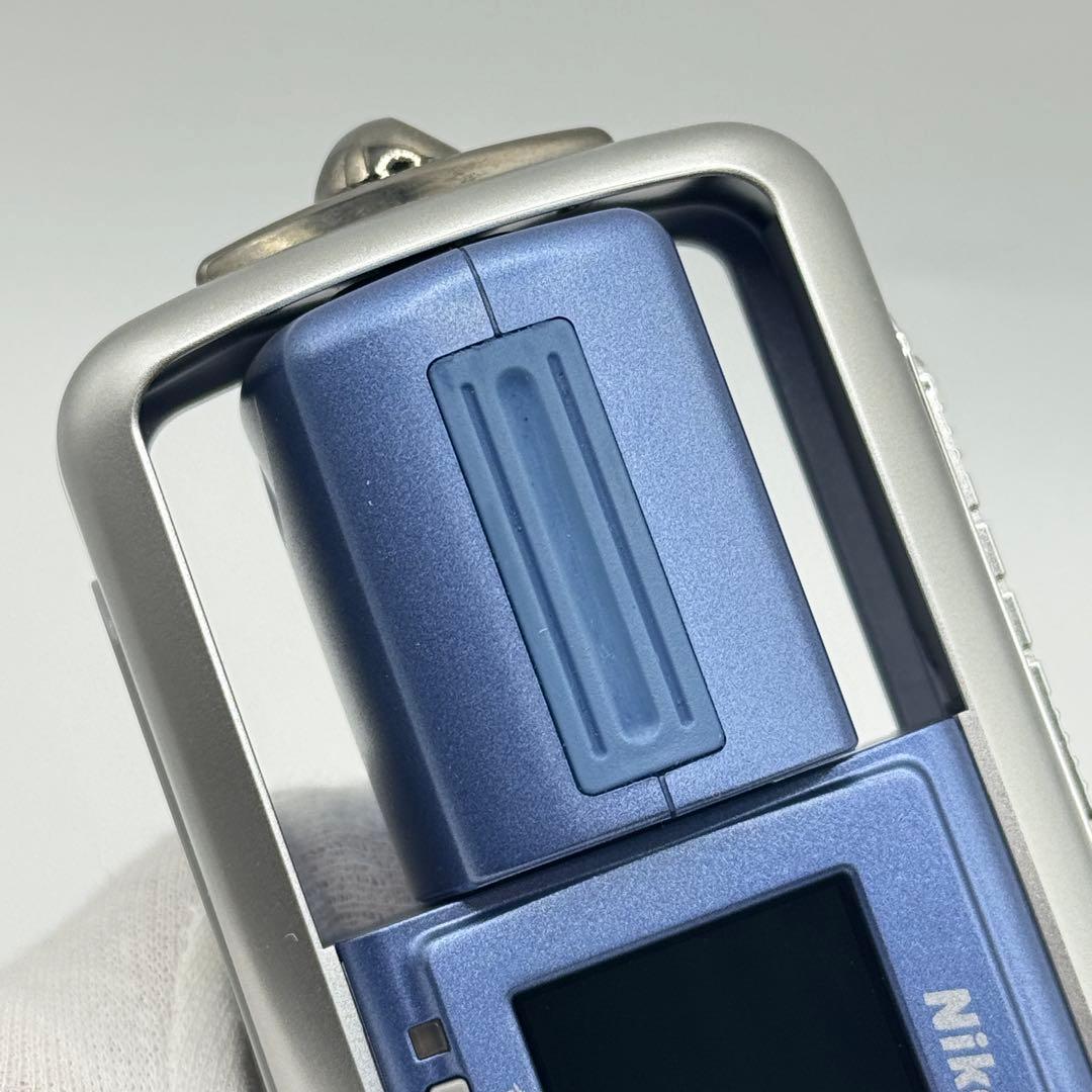 【美品】NIKON COOLPIX 2500 コンデジ クールピクス 箱付