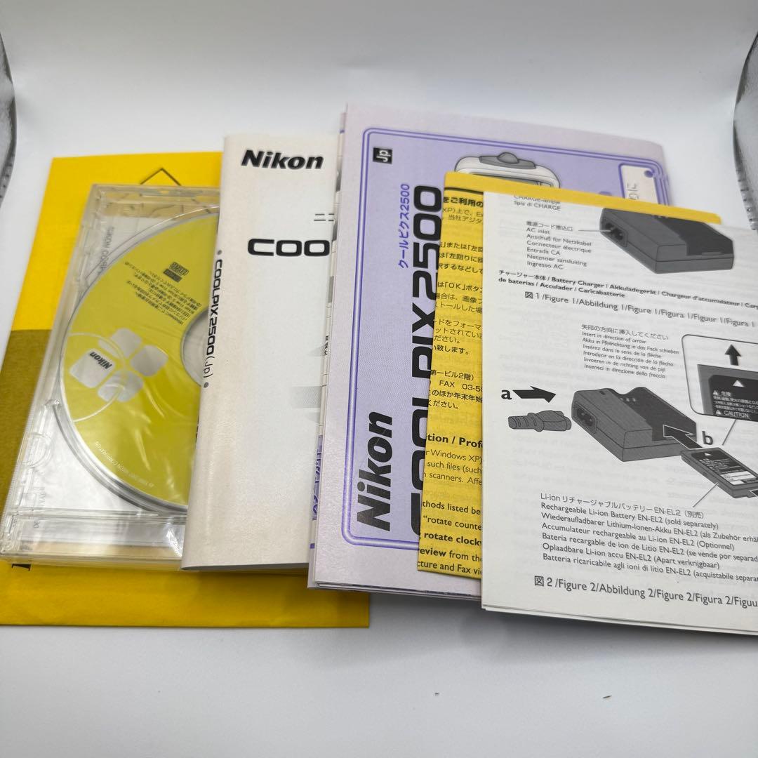 【美品】NIKON COOLPIX 2500 コンデジ クールピクス 箱付