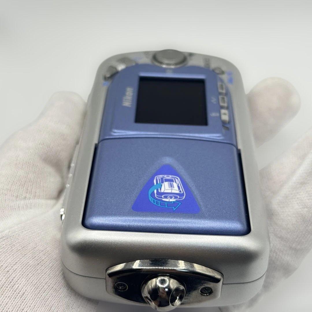 【美品】NIKON COOLPIX 2500 コンデジ クールピクス 箱付