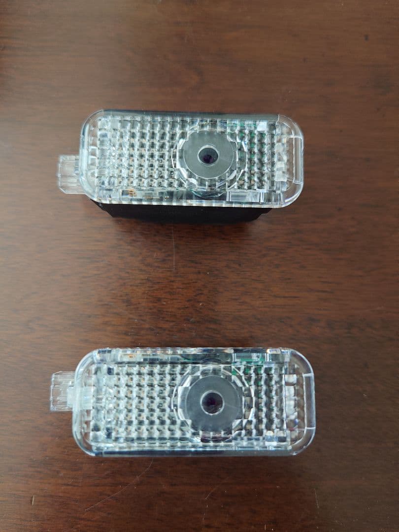 アウディ純正 ドア エントリーライト「Ｓ」ロゴ 　Audi