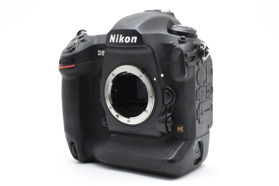 ■極上品■ ニコン D5 XQD-Type デジタル一眼 #C760