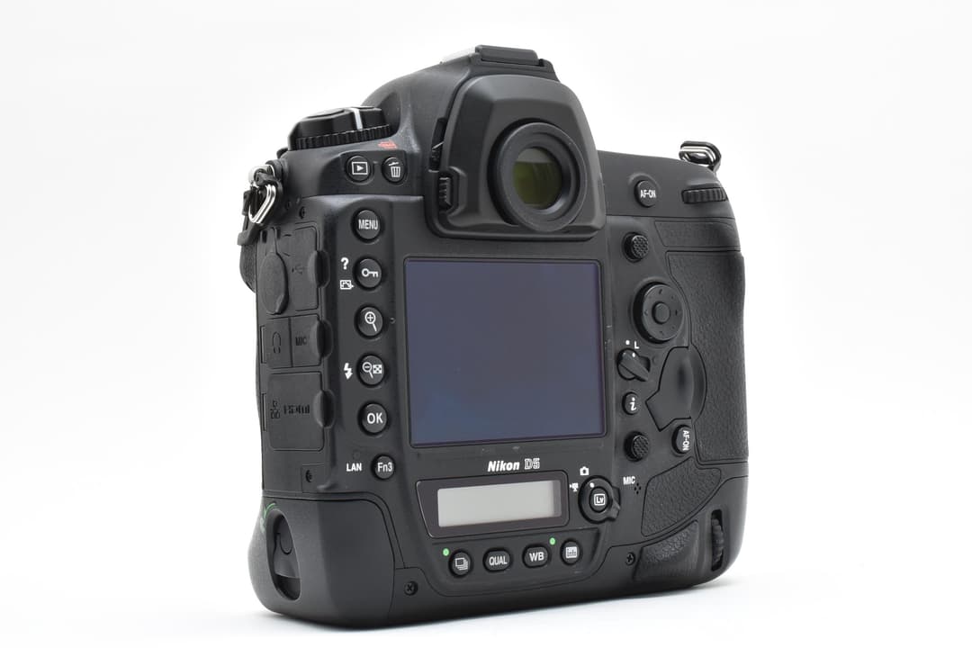 ■極上品■ ニコン D5 XQD-Type デジタル一眼 #C760