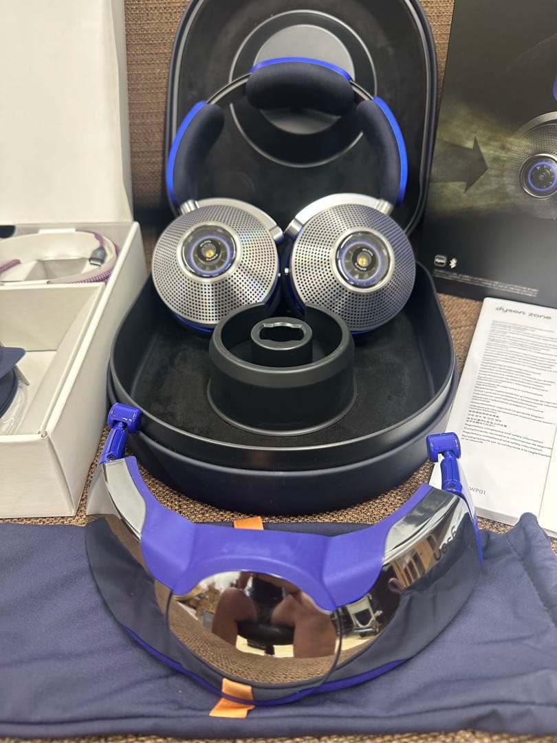 ①【極美品】DYSON ダイソン Dyson Zone WP01ヘッドフォン
