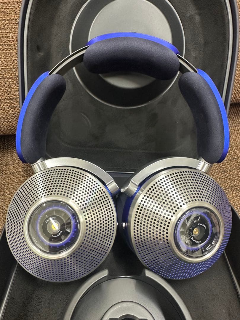 ①【極美品】DYSON ダイソン Dyson Zone WP01ヘッドフォン