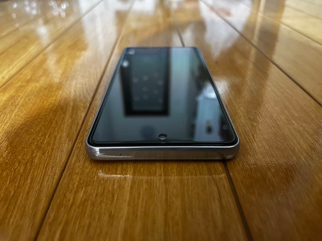 （やや美品）docomo Galaxy A53 5G ホワイト(SIMフリー)