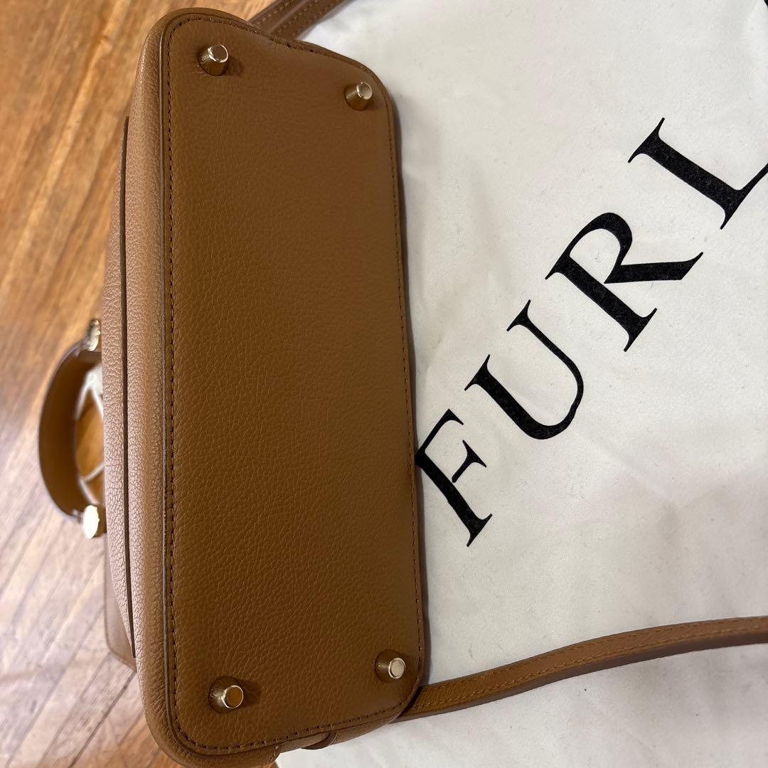 FURLA レザー ショルダーバッグ　　★タイムセール★本日22時まで★