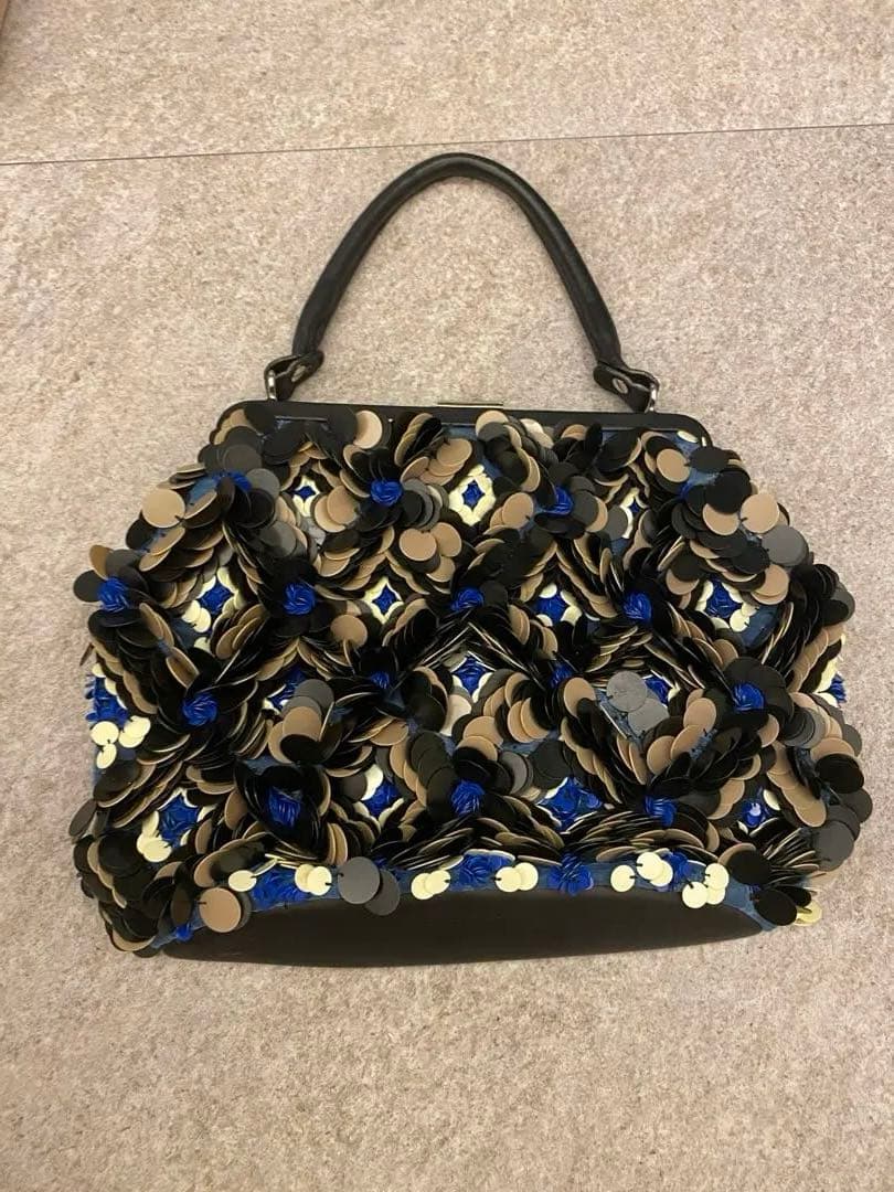 Marniマルニワンハンドルバックビジュークラッチ