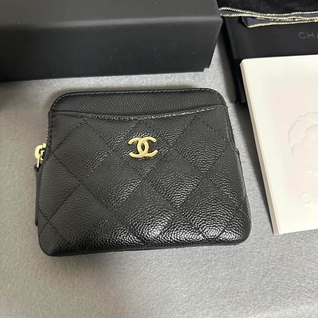 ほぼ未使用CHANEL キャビアスキン　マトラッセ　ケース