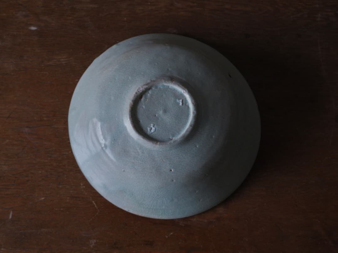 青磁鉢　茶碗　高麗青磁　陰刻文皿　箱付　茶道具　Q1784