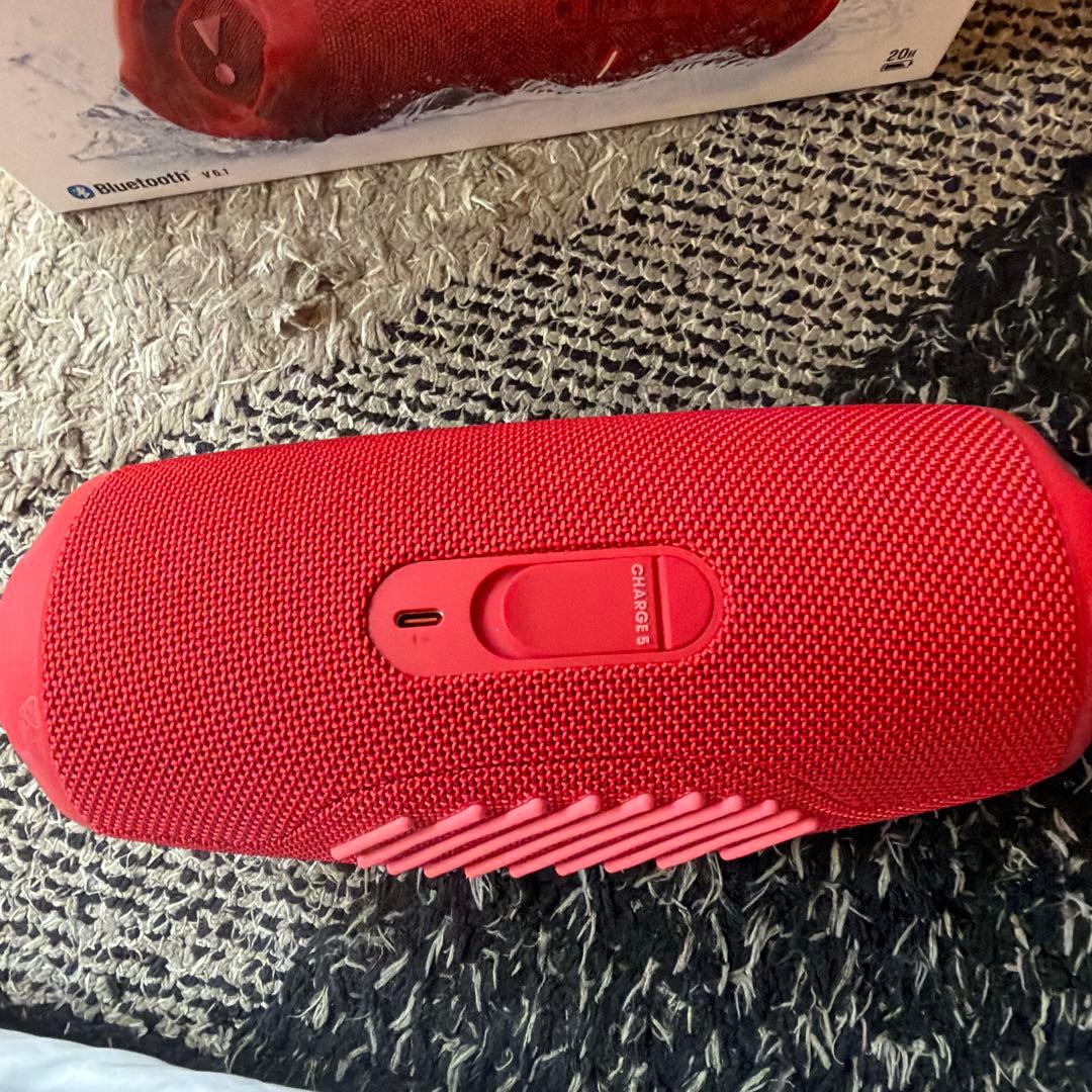 JBL Charge 5 レッド値下げ中