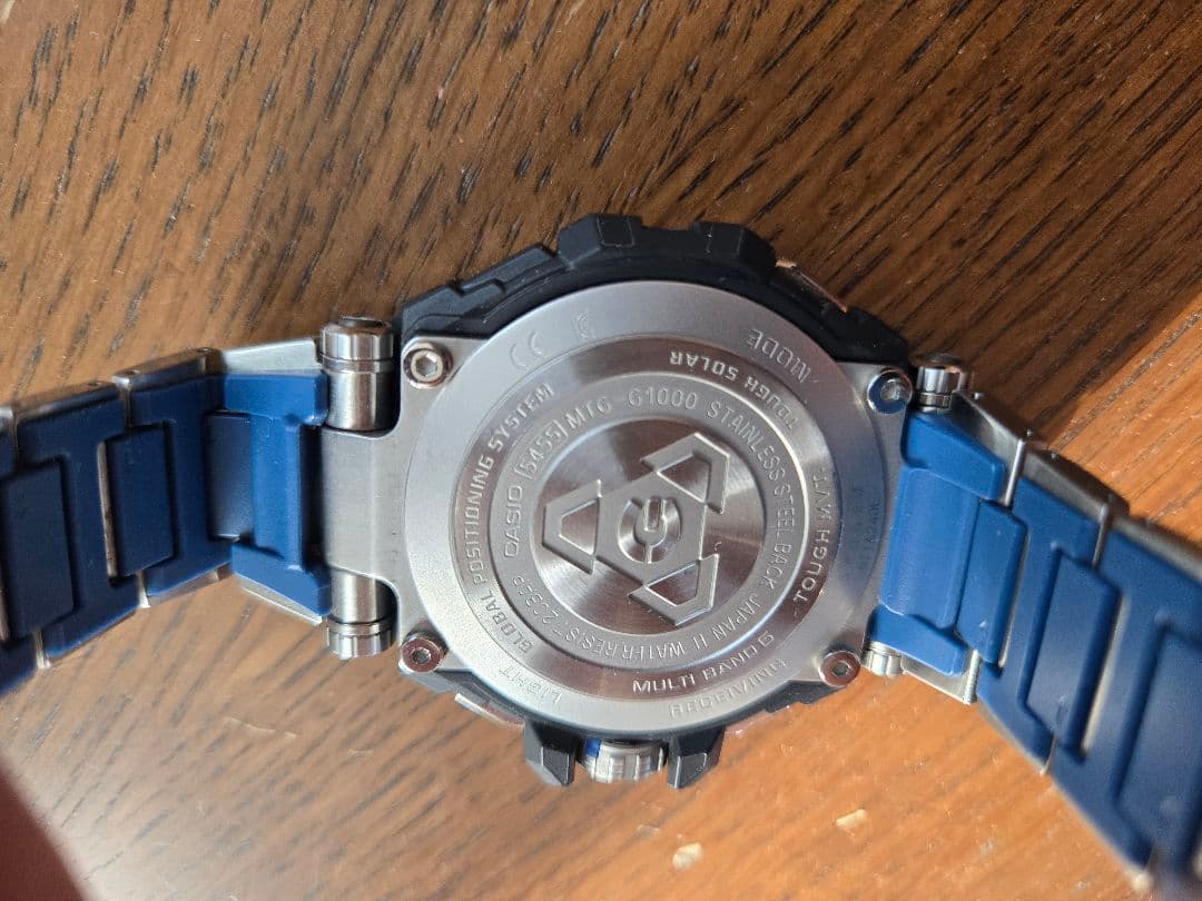 カシオ G-SHOCK 美品　MTG-G1000D CASIO