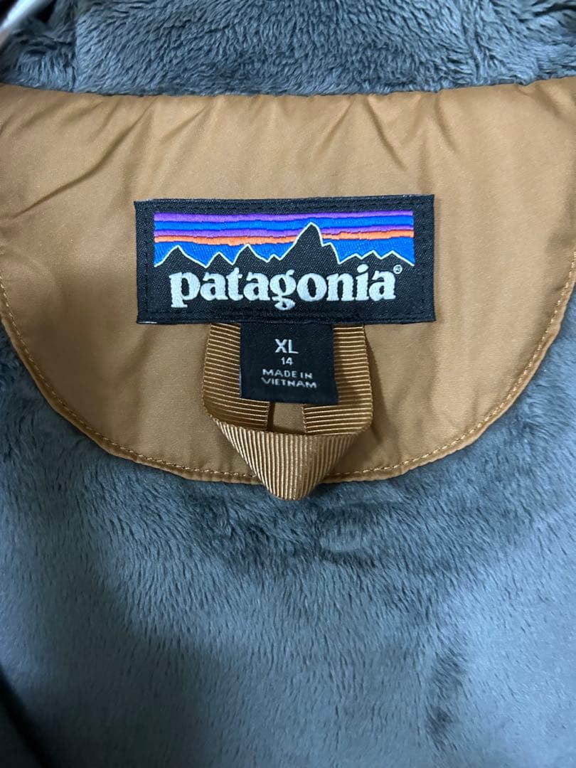 PATAGONIA ボーイズ・インサレーテッド・イスマス・ジャケット ほぼ未使用
