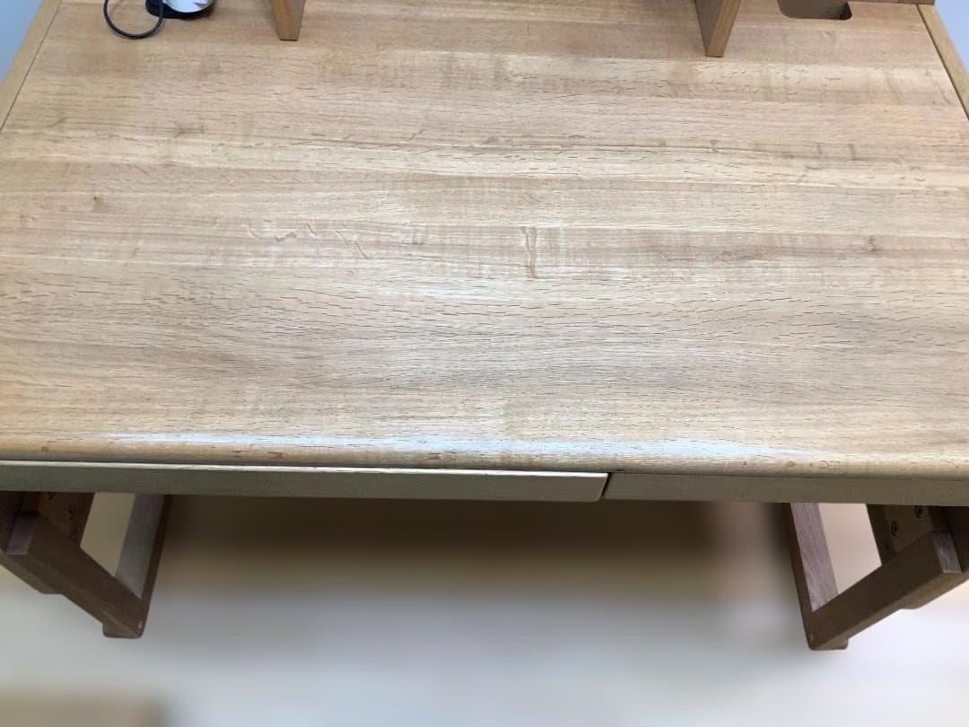 ①机　送料無料 ベネッセ カリモク 学習机 椅子セット ライト付 51102