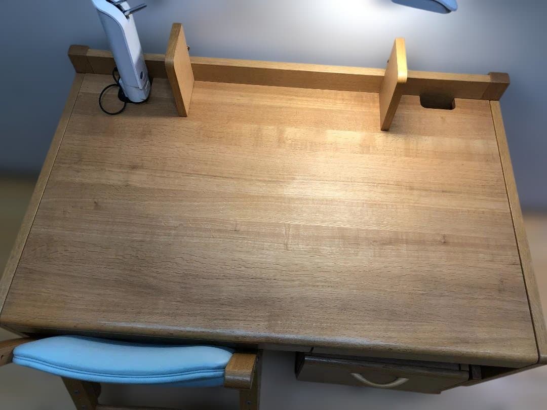 ①机　送料無料 ベネッセ カリモク 学習机 椅子セット ライト付 51102