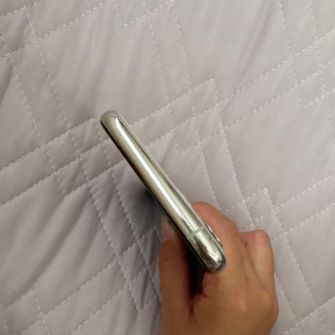 【画面割れなし】箱付Apple iPhone 11 Pro シルバー 256GB