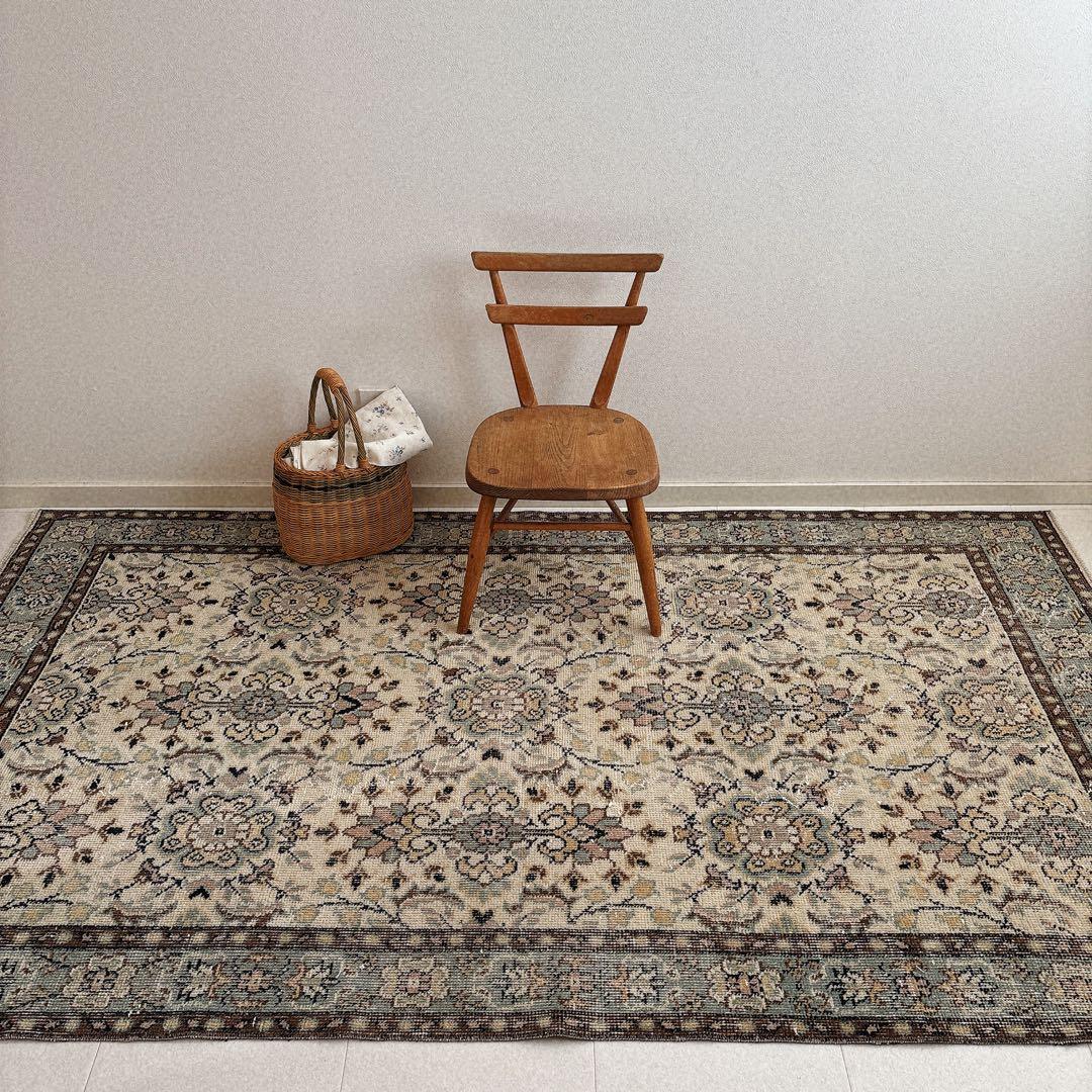 トルコ　ヴィンテージラグ　グリーン　ベージュ　ブラウン