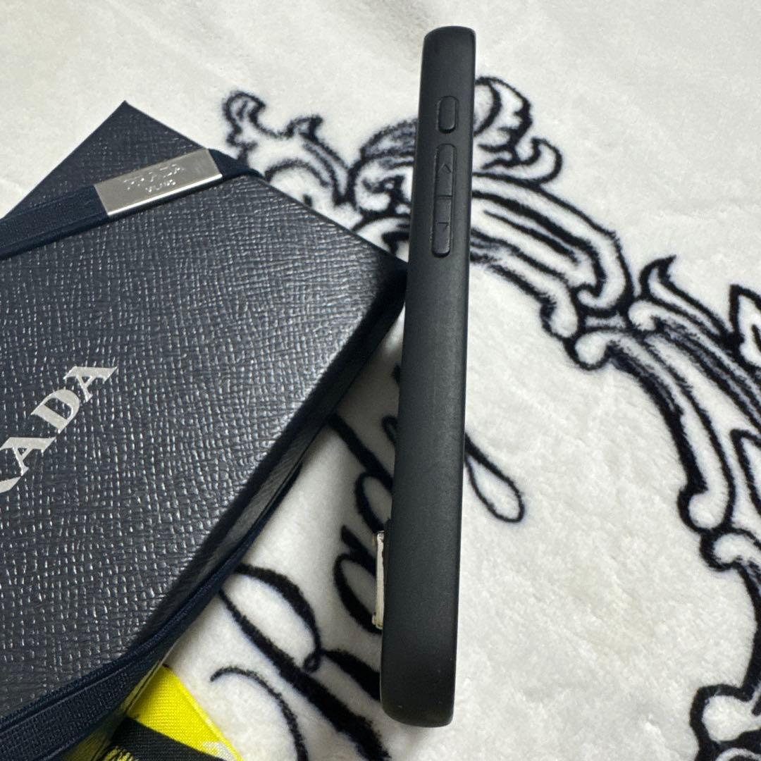 は*な様 PRADA ブラック iPhone15Proケース サフィアーノレザー