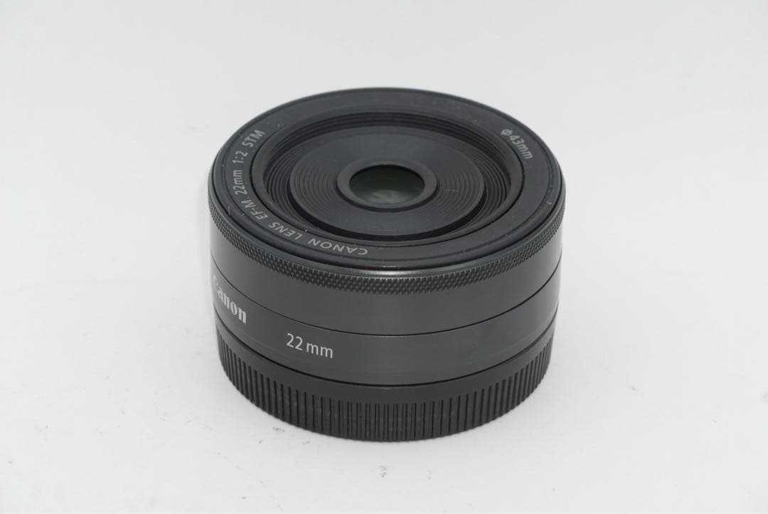 F*0様 canon EF-M 22mm