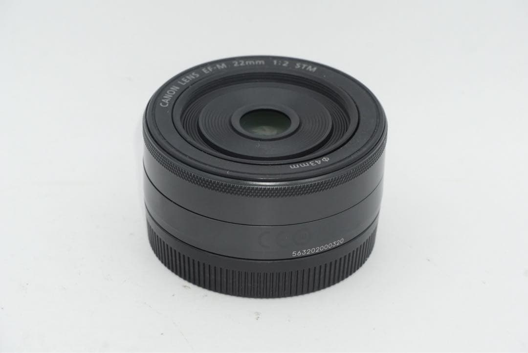 F*0様 canon EF-M 22mm